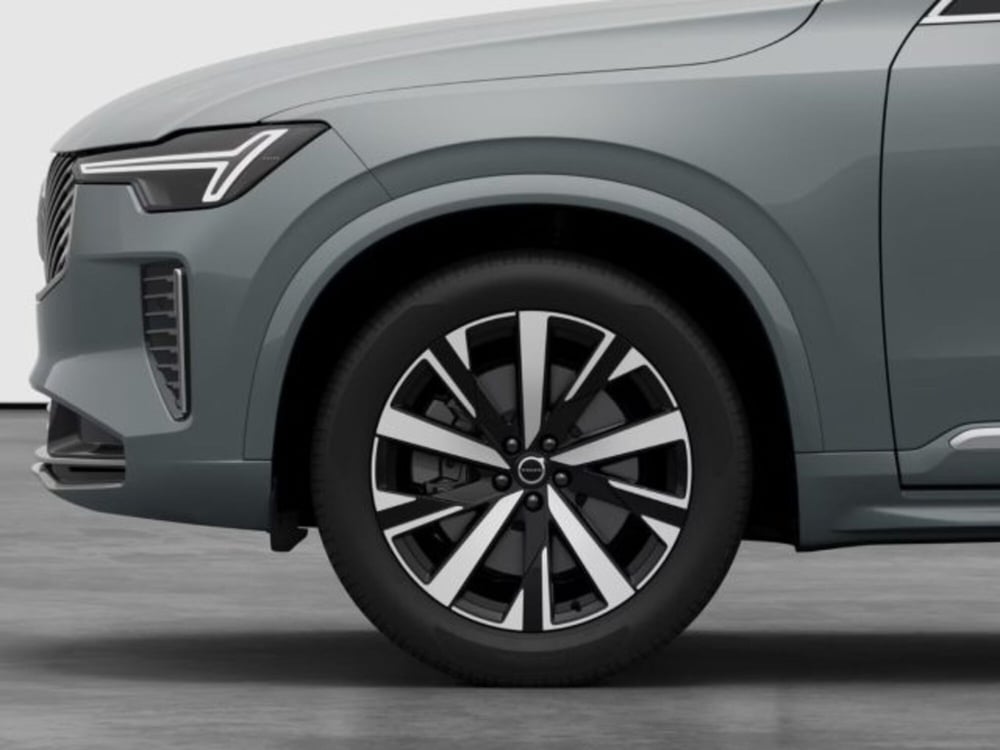 Volvo XC90 nuova a Modena (5)