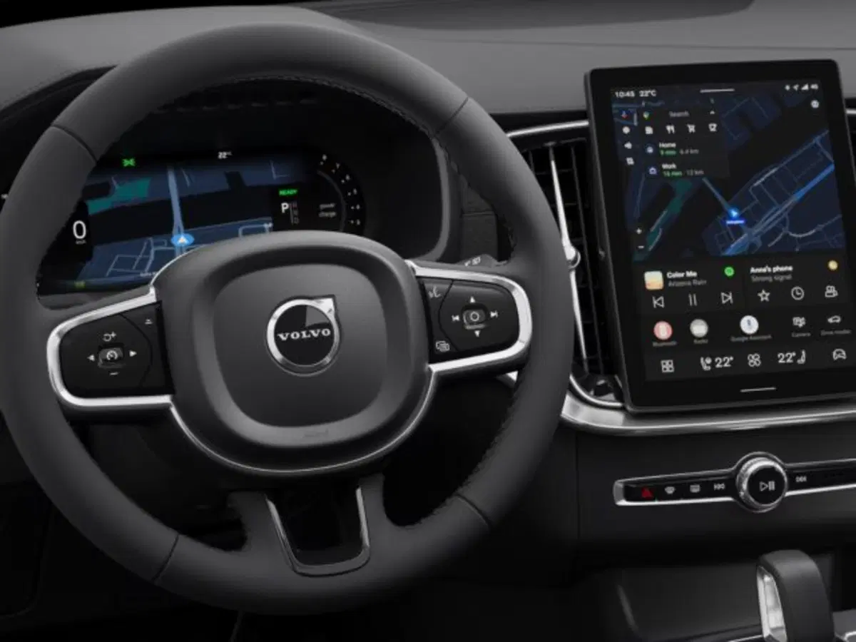 Volvo XC90 nuova a Modena (7)