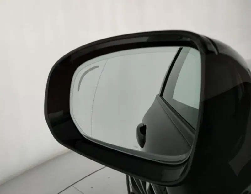 Volvo XC60 nuova a Modena (12)