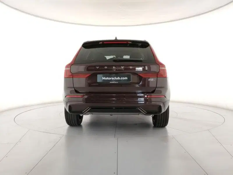 Volvo XC60 nuova a Modena (4)