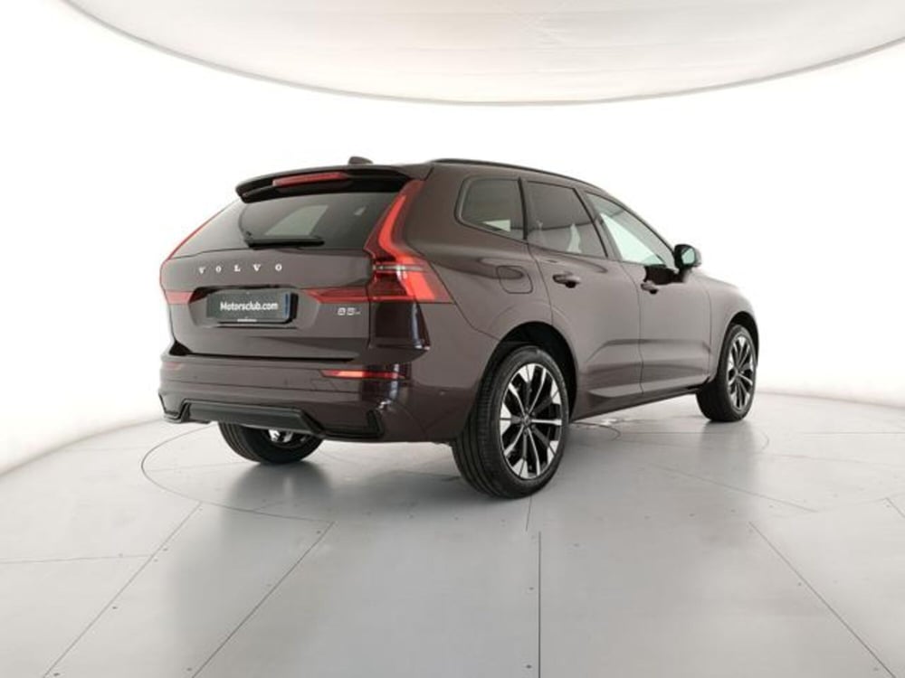 Volvo XC60 nuova a Modena (5)