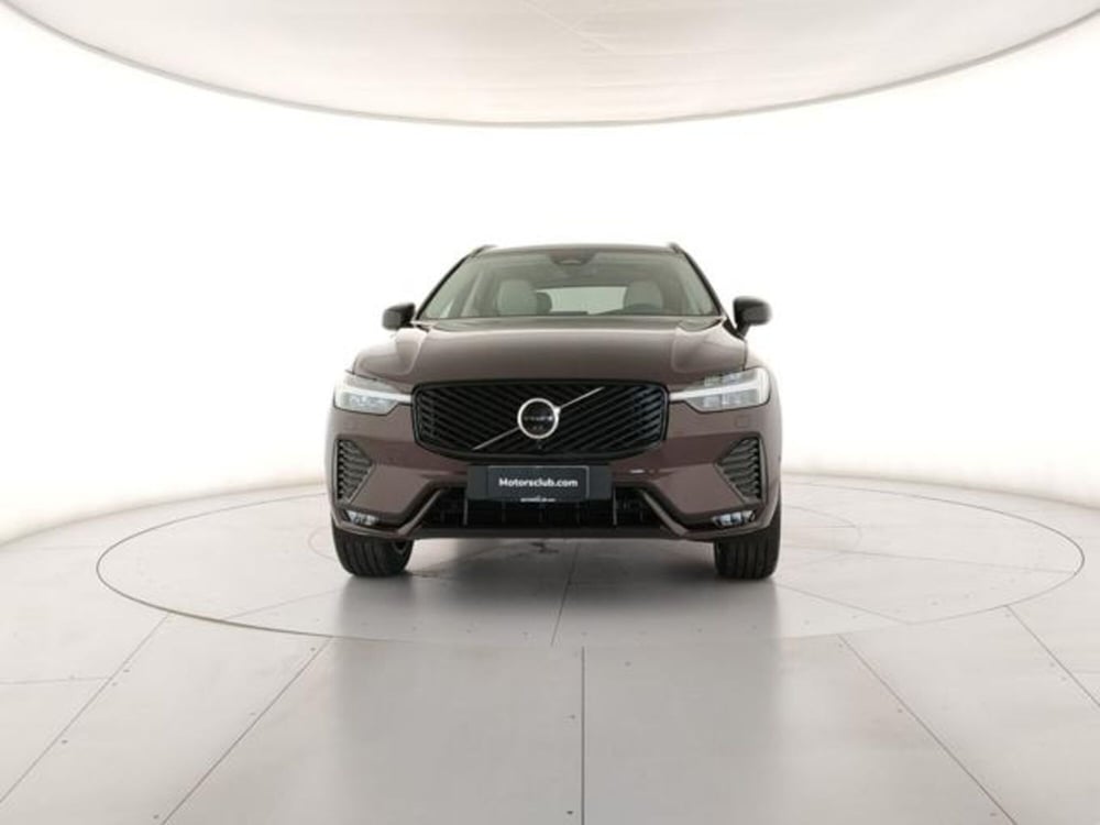 Volvo XC60 nuova a Modena (7)