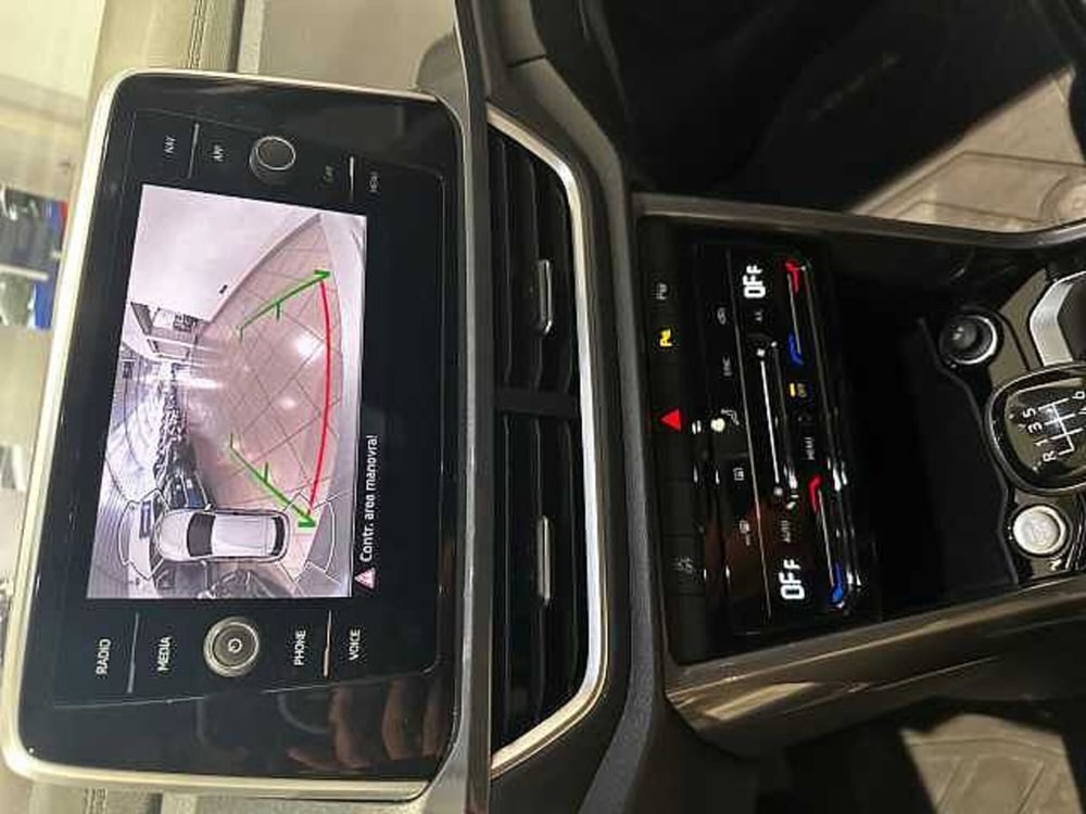 Volkswagen T-Roc usata a Genova (13)
