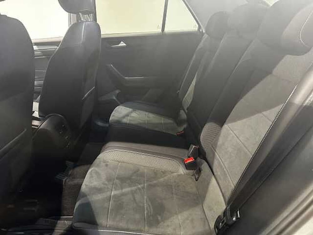 Volkswagen T-Roc usata a Genova (8)