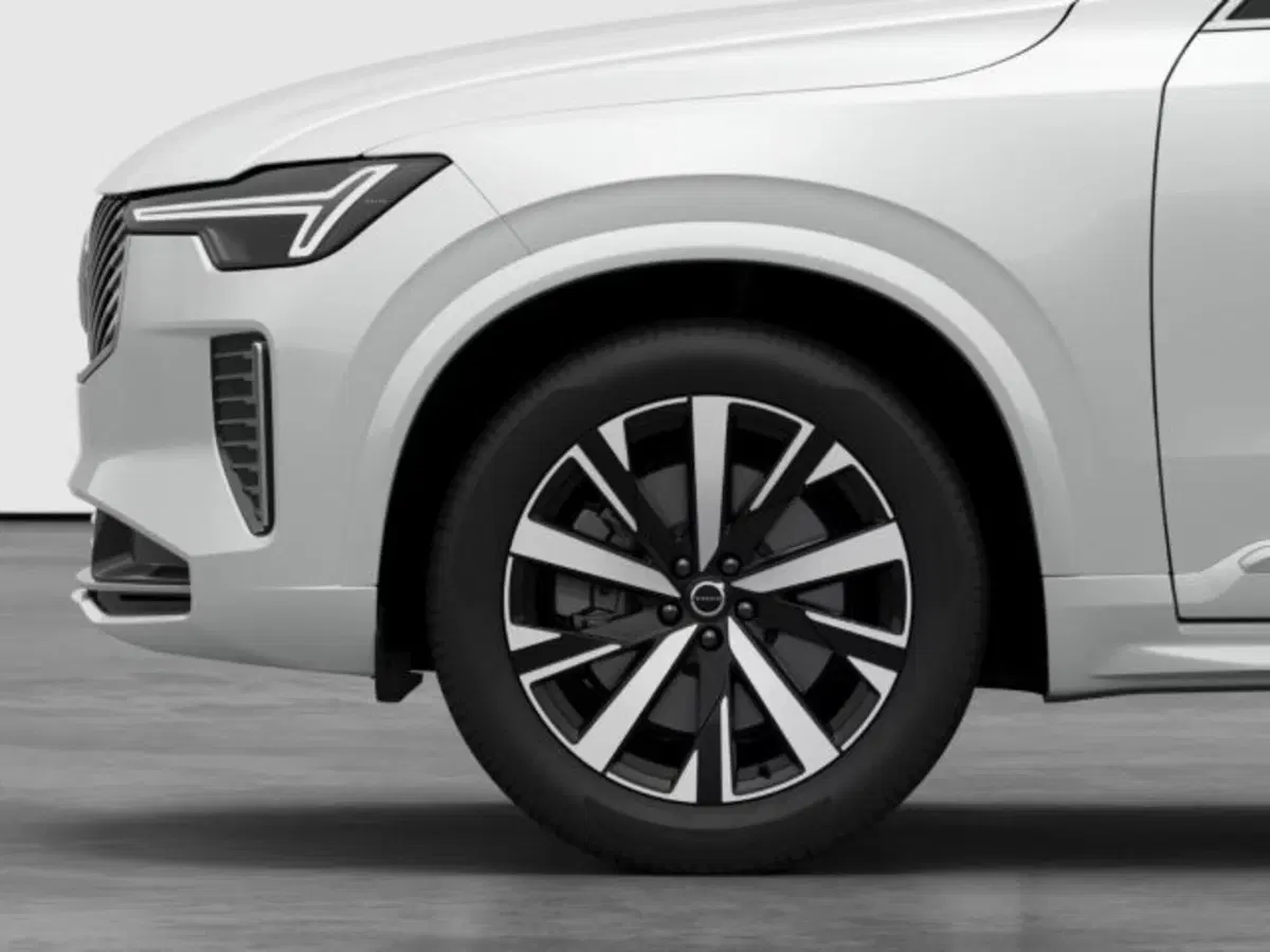 Volvo XC90 nuova a Modena (5)