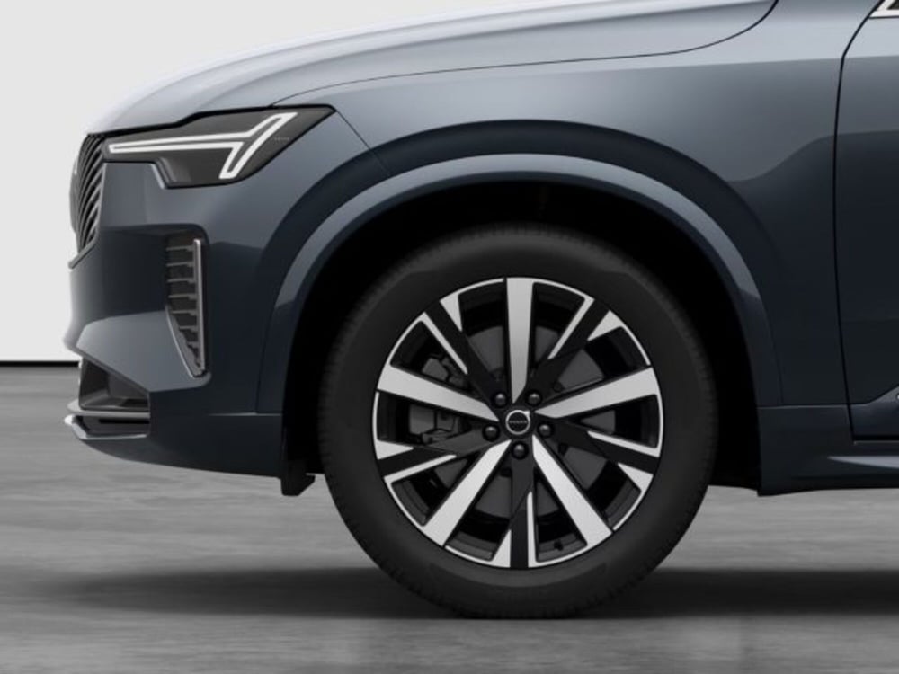 Volvo XC90 nuova a Modena (5)