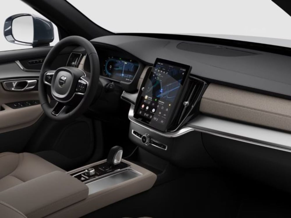 Volvo XC90 nuova a Modena (6)