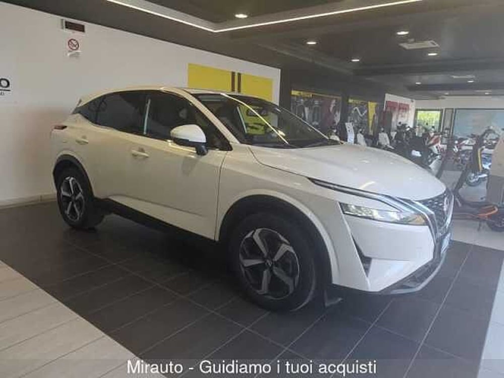 Nissan Qashqai usata a Roma
