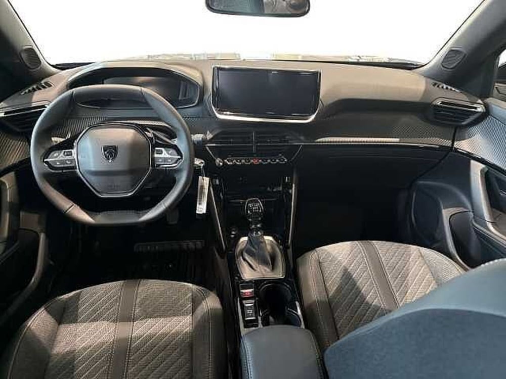 Peugeot 2008 nuova a Napoli (15)