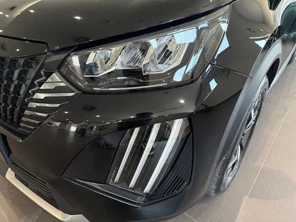 Peugeot 2008 nuova a Napoli (9)