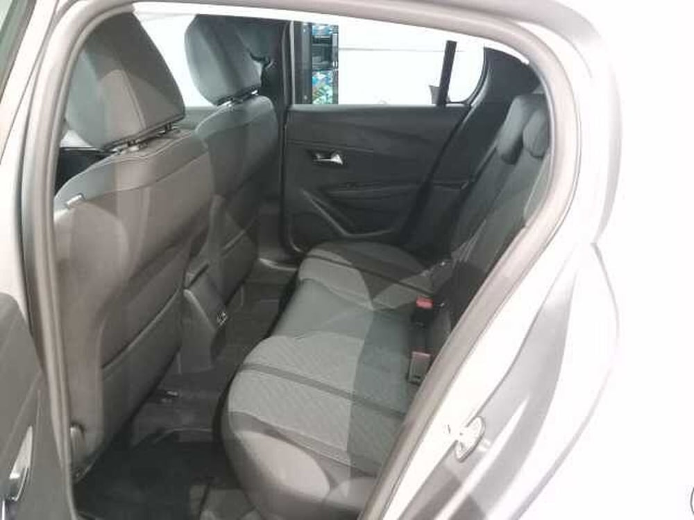 Peugeot 208 nuova a Genova (13)