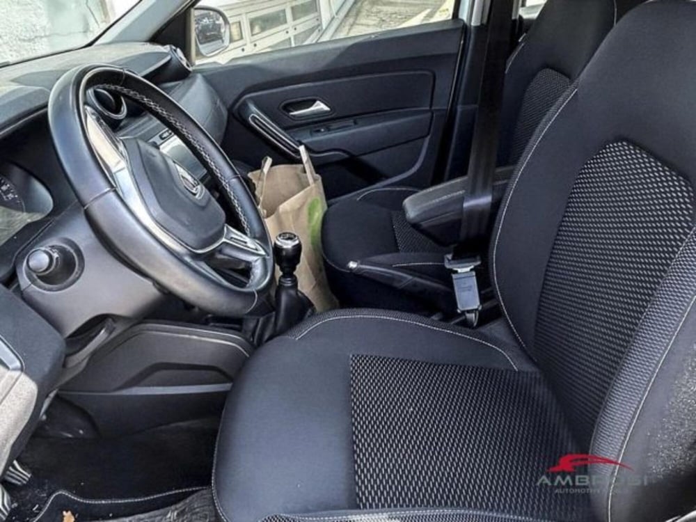 Dacia Duster usata a Perugia (6)