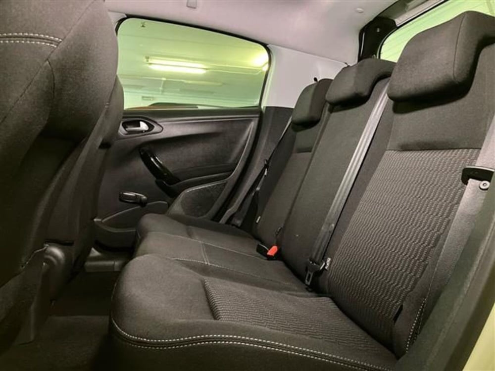 Peugeot 208 usata a Como (12)