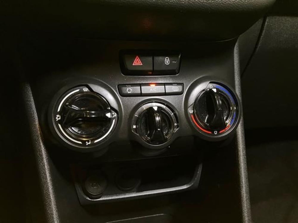 Peugeot 208 usata a Como (14)