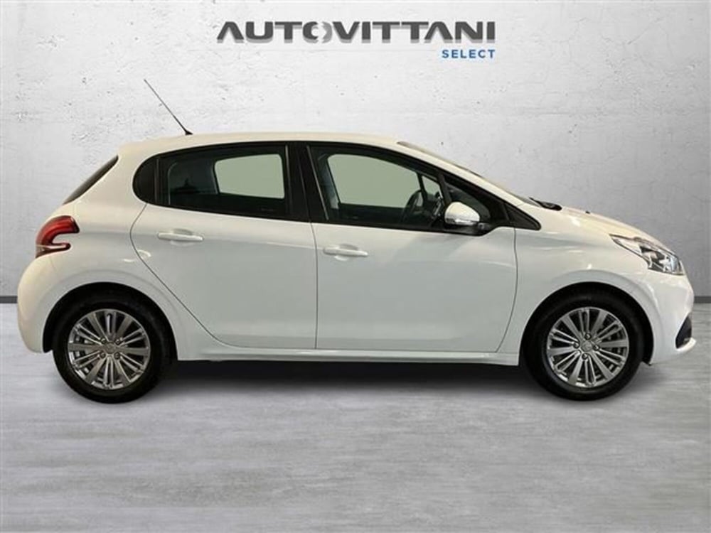 Peugeot 208 usata a Como (5)
