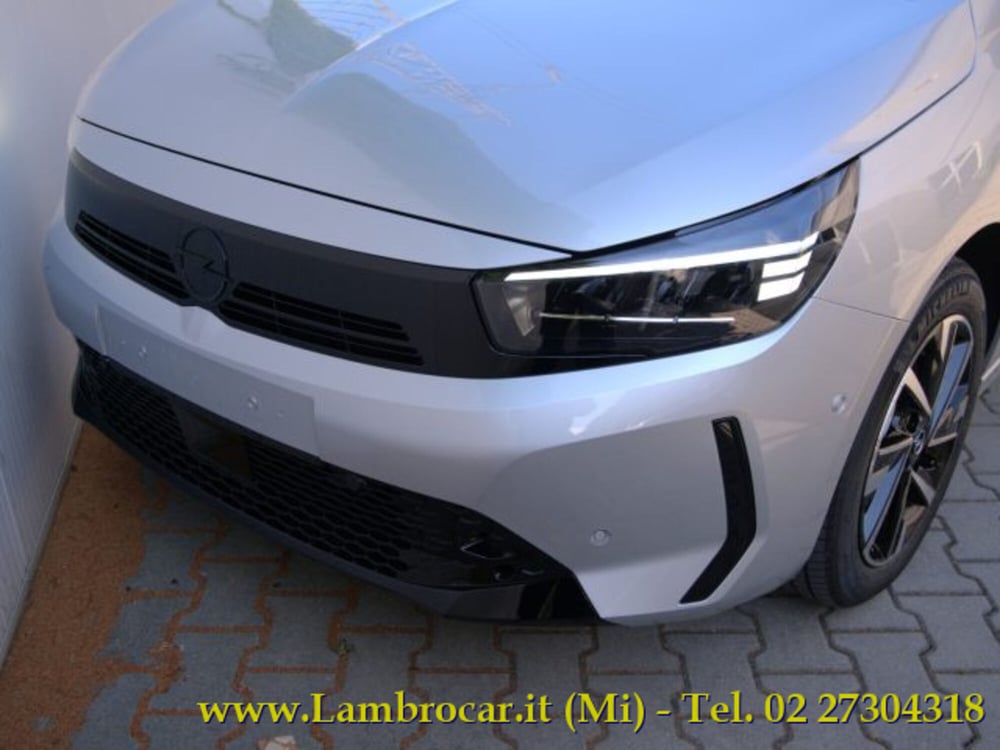 Opel Corsa nuova a Milano (13)