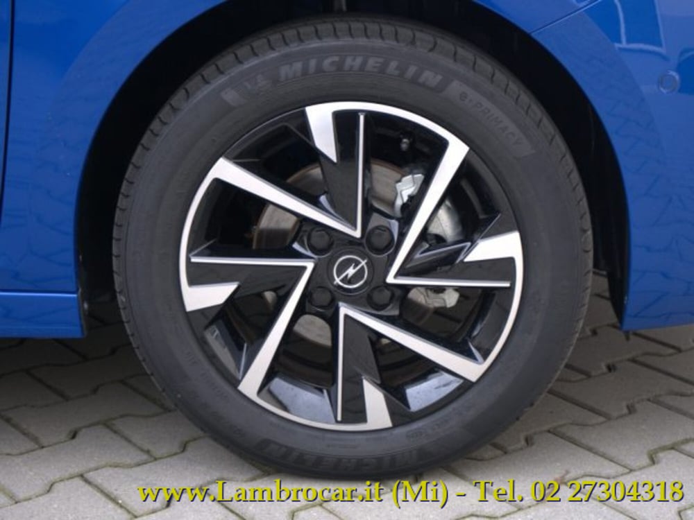 Opel Corsa nuova a Milano (9)