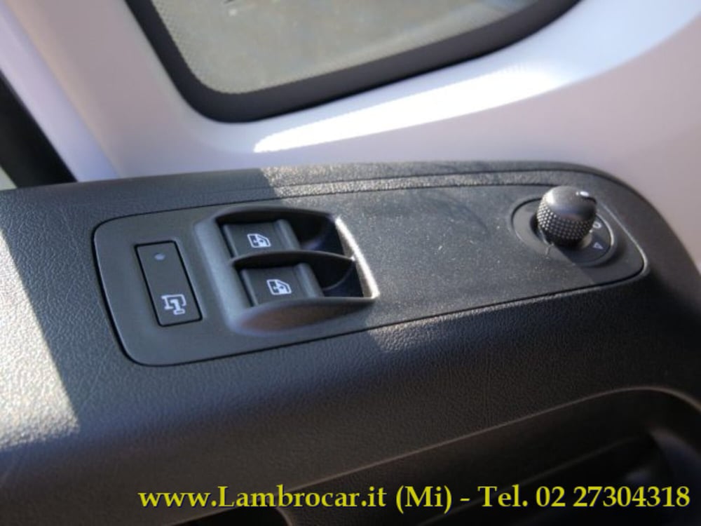 Opel Movano Furgone nuova a Milano (5)