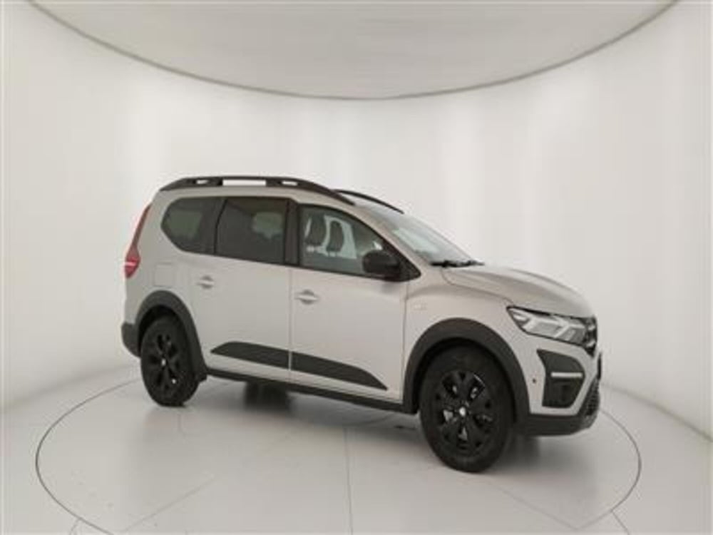 Dacia Jogger usata a Bari (10)