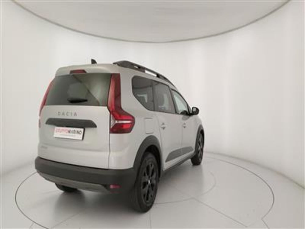 Dacia Jogger usata a Bari (7)