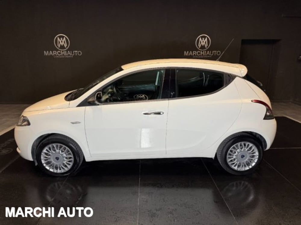 Lancia Ypsilon usata a Perugia (8)