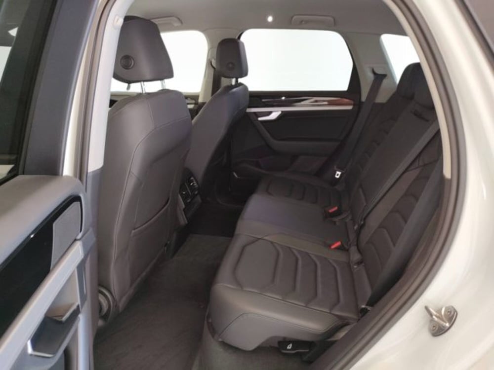 Volkswagen Touareg usata a Ascoli Piceno (12)