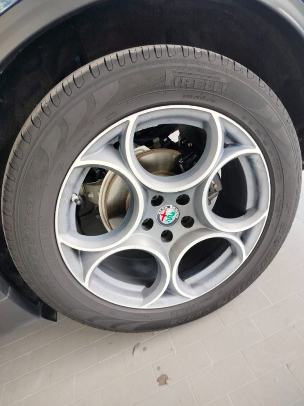 Alfa Romeo Stelvio usata a Forlì-Cesena (16)