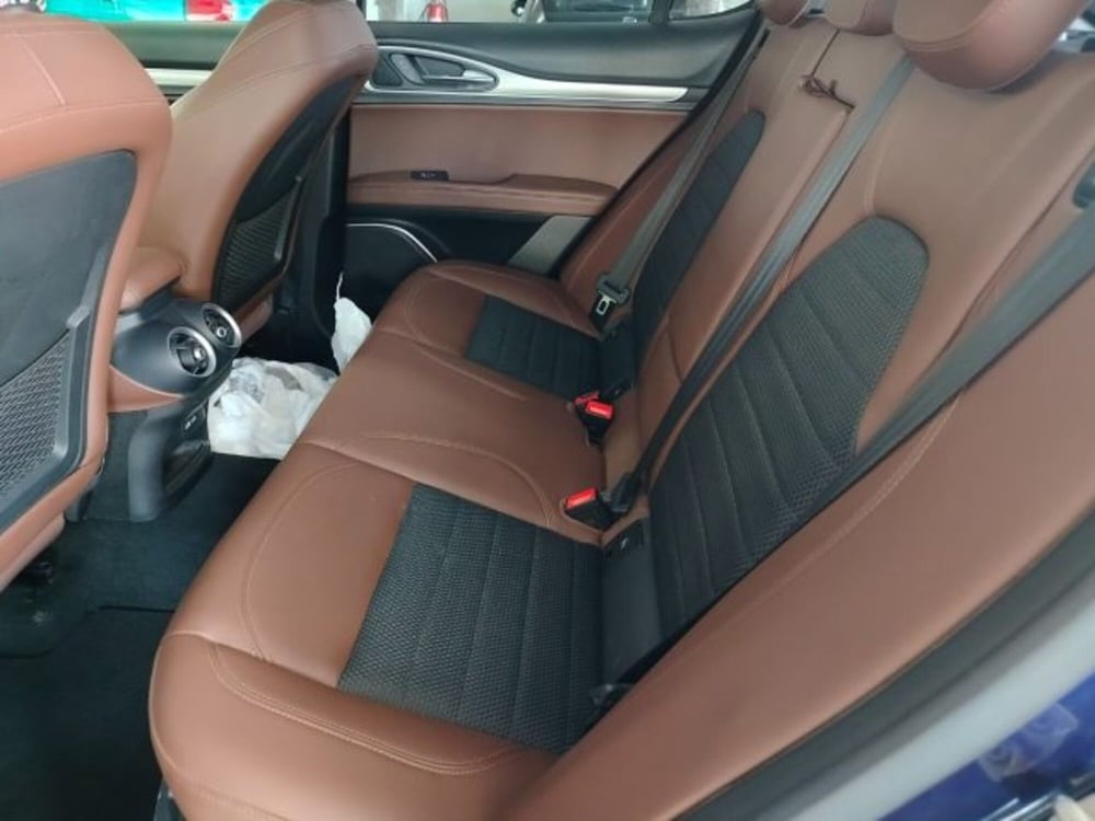 Alfa Romeo Stelvio usata a Forlì-Cesena (19)