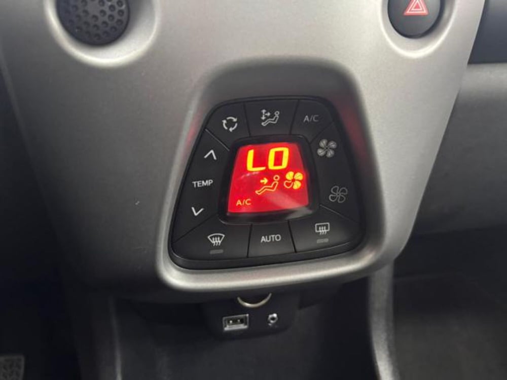 Toyota Aygo usata a Como (16)