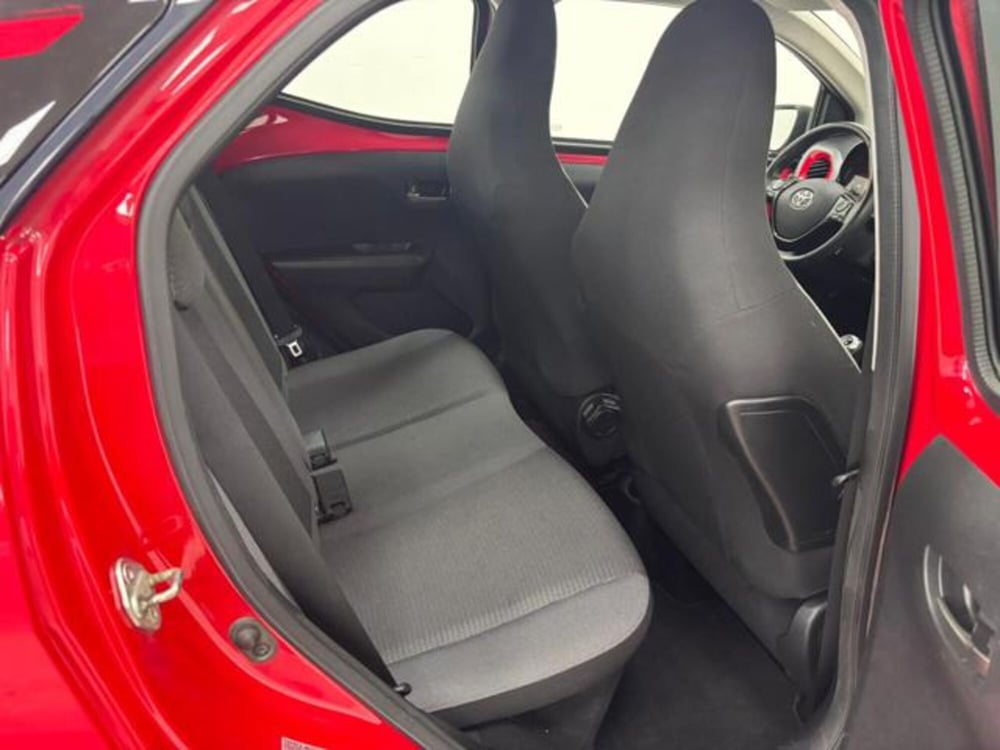 Toyota Aygo usata a Como (5)