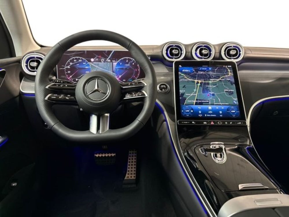 Mercedes-Benz GLC nuova a Bologna (14)