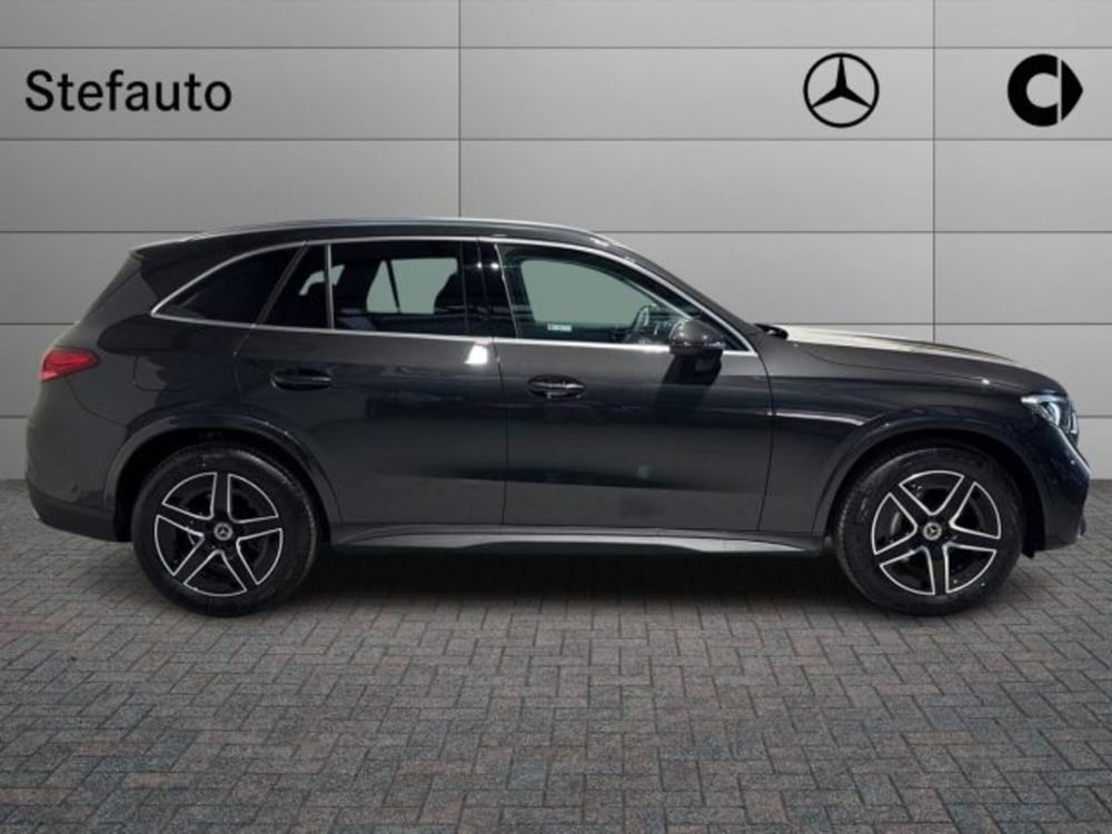 Mercedes-Benz GLC nuova a Bologna (2)