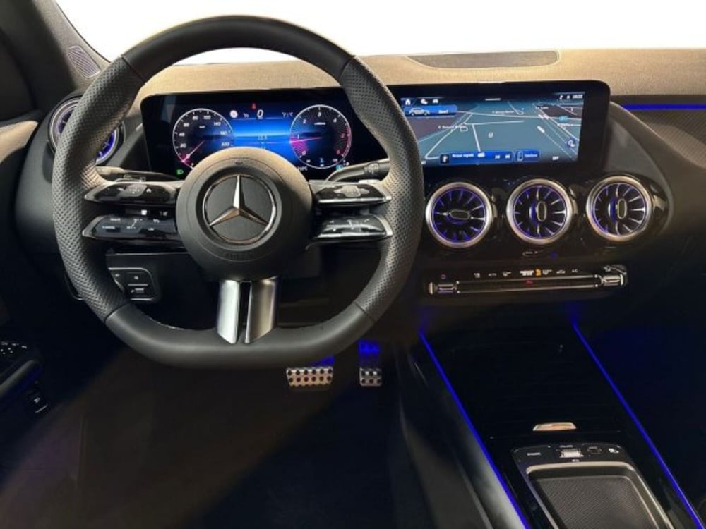 Mercedes-Benz GLA SUV nuova a Bologna (14)