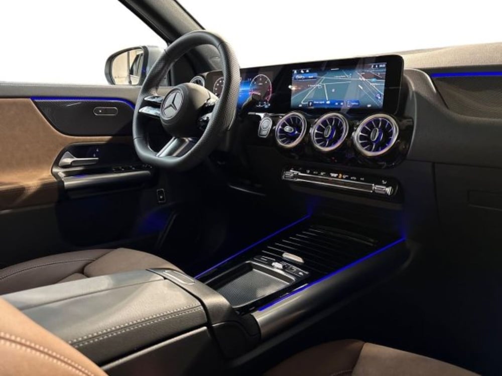 Mercedes-Benz GLA SUV nuova a Bologna (15)