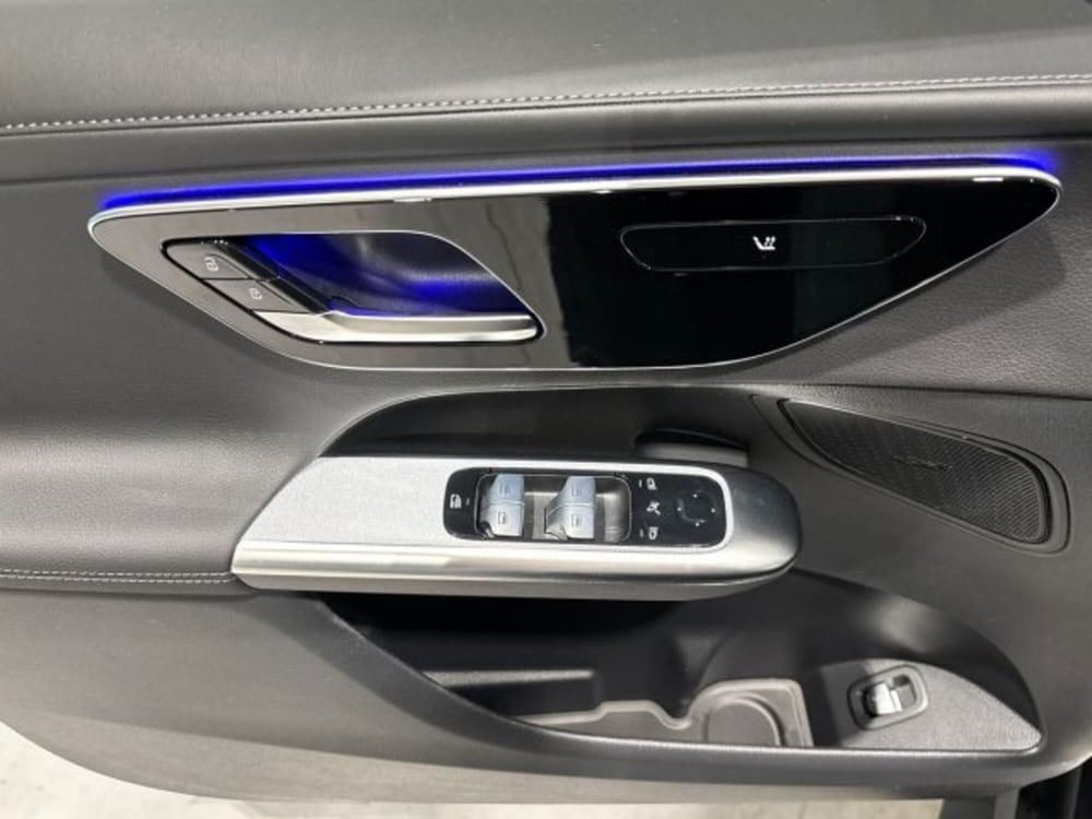 Mercedes-Benz GLC nuova a Bologna (10)