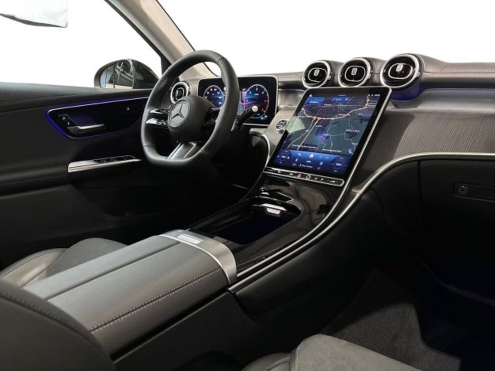 Mercedes-Benz GLC nuova a Bologna (15)