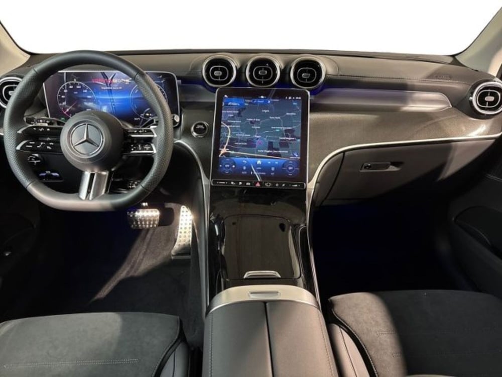 Mercedes-Benz GLC nuova a Bologna (13)