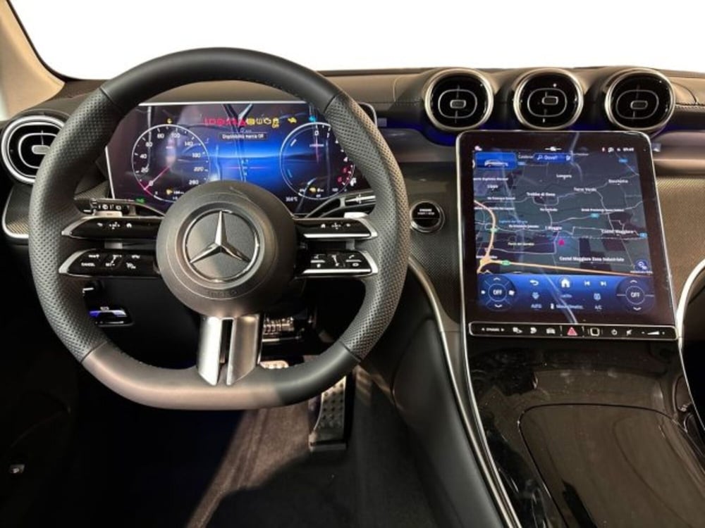 Mercedes-Benz GLC nuova a Bologna (14)