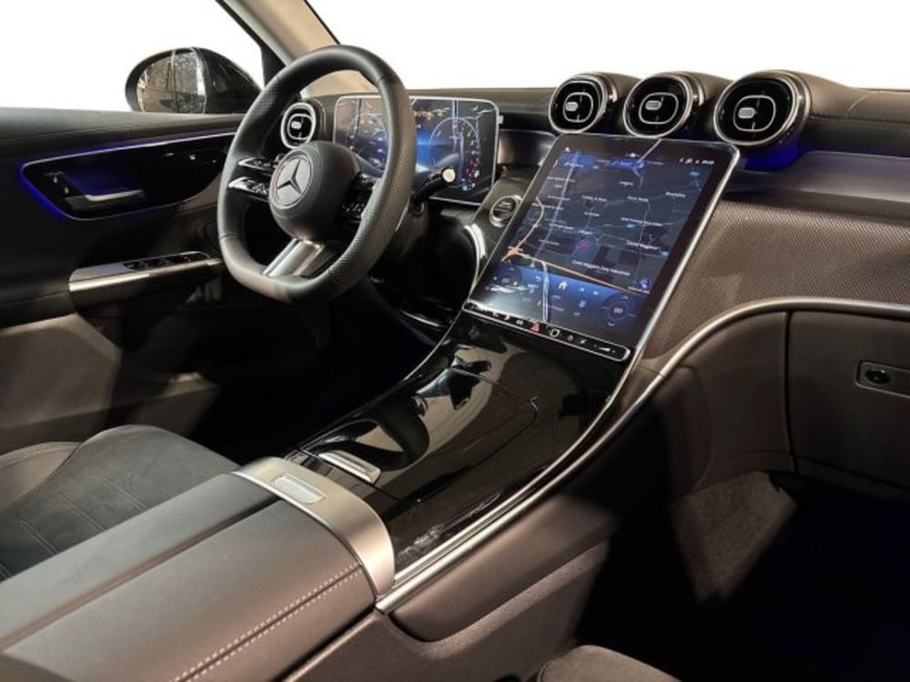 Mercedes-Benz GLC nuova a Bologna (15)