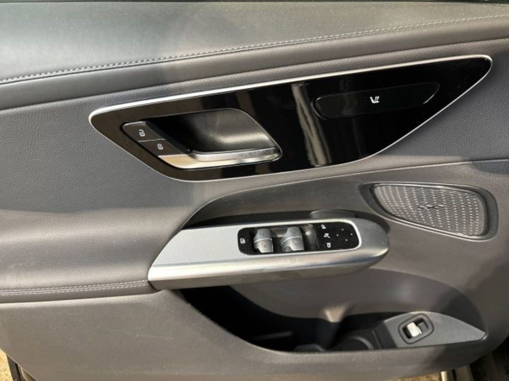 Mercedes-Benz GLC nuova a Bologna (10)