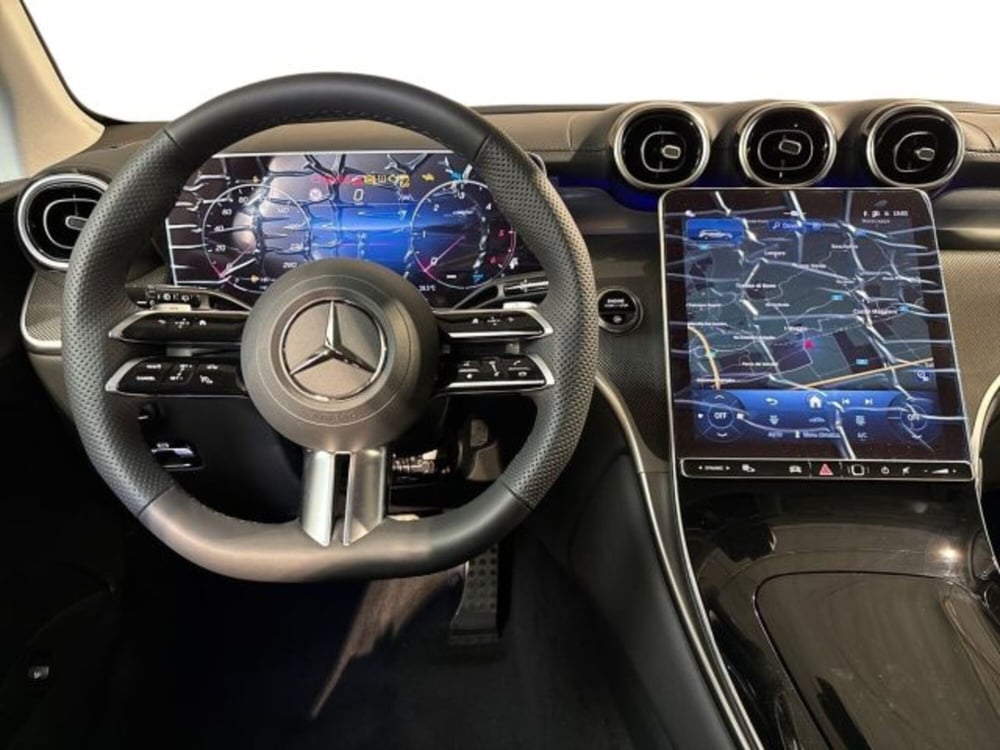 Mercedes-Benz GLC nuova a Bologna (14)