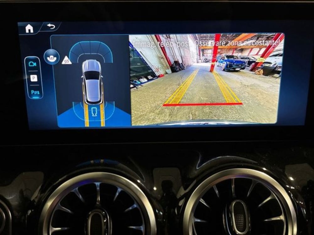 Mercedes-Benz GLA SUV nuova a Bologna (12)