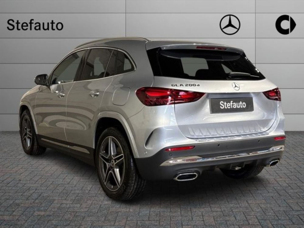 Mercedes-Benz GLA SUV nuova a Bologna (5)
