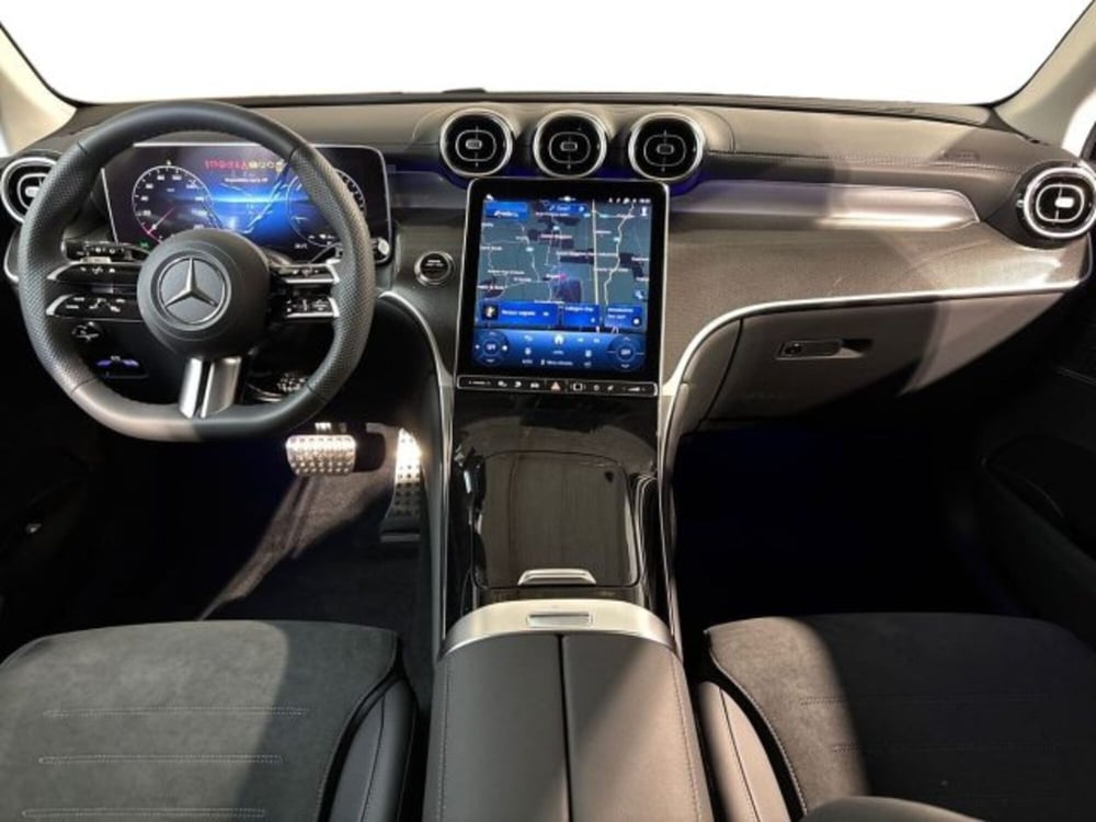Mercedes-Benz GLC nuova a Bologna (13)