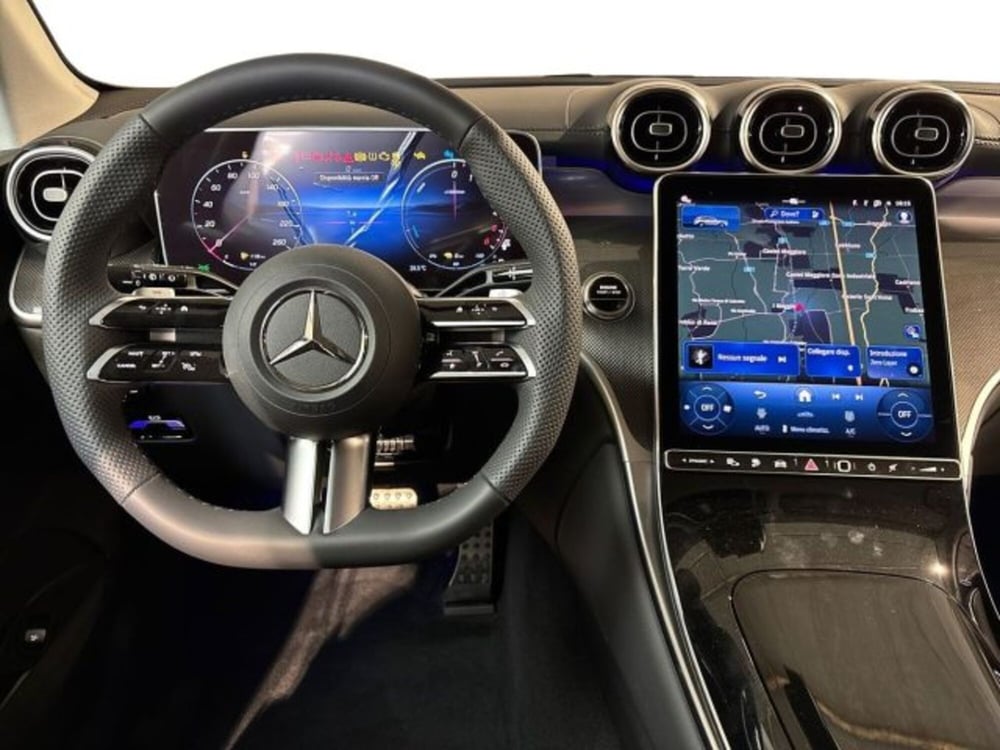 Mercedes-Benz GLC nuova a Bologna (14)