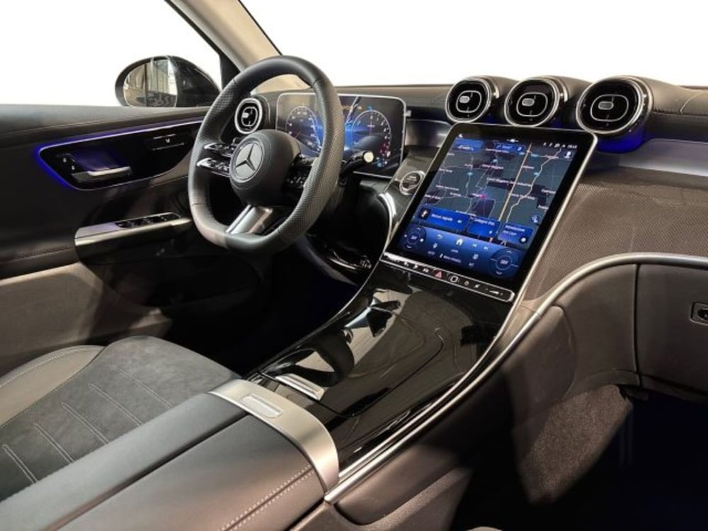 Mercedes-Benz GLC nuova a Bologna (15)