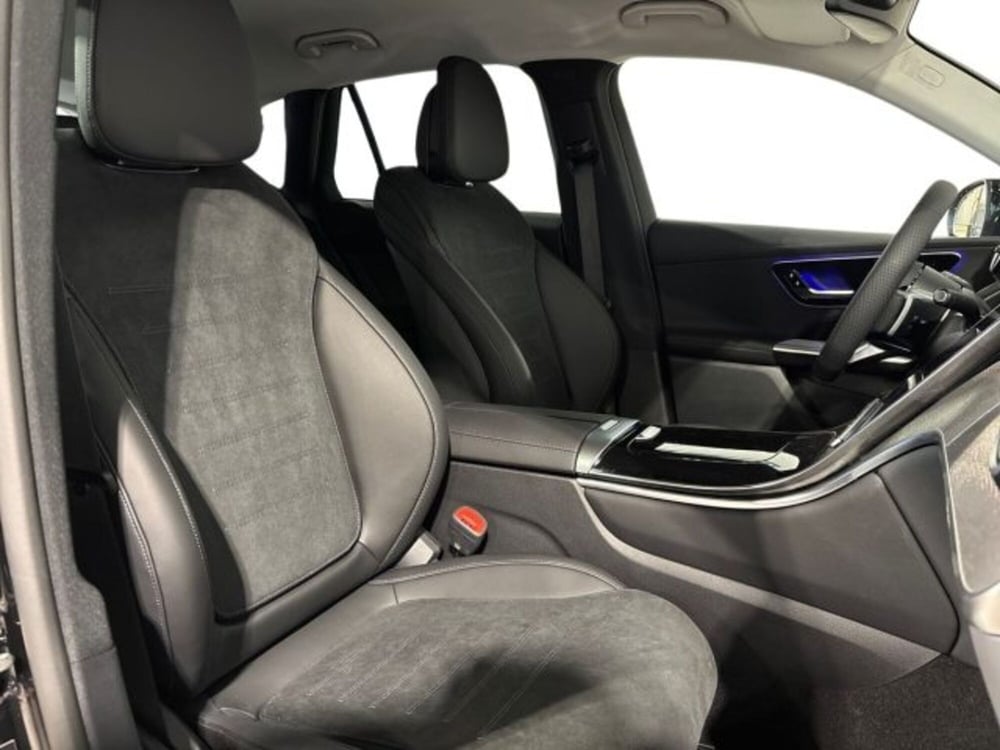 Mercedes-Benz GLC nuova a Bologna (16)
