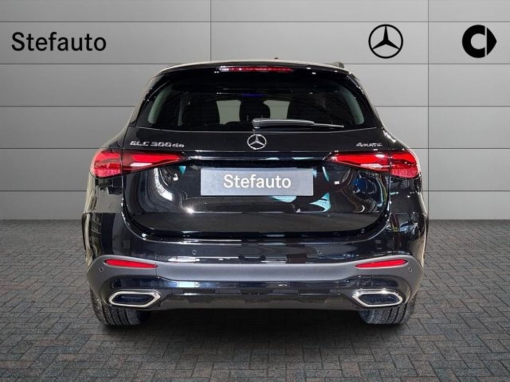 Mercedes-Benz GLC nuova a Bologna (6)