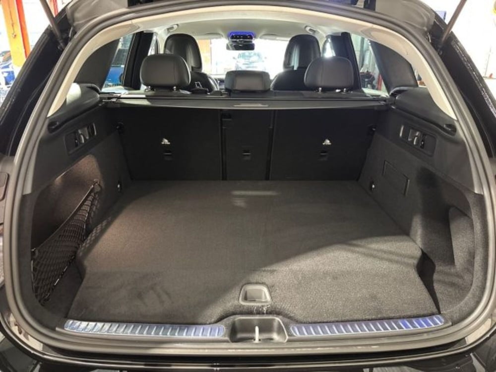 Mercedes-Benz GLC nuova a Bologna (7)