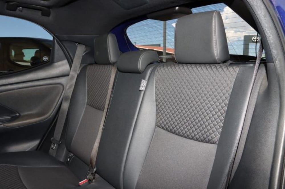 Toyota Yaris Cross usata a Roma (8)